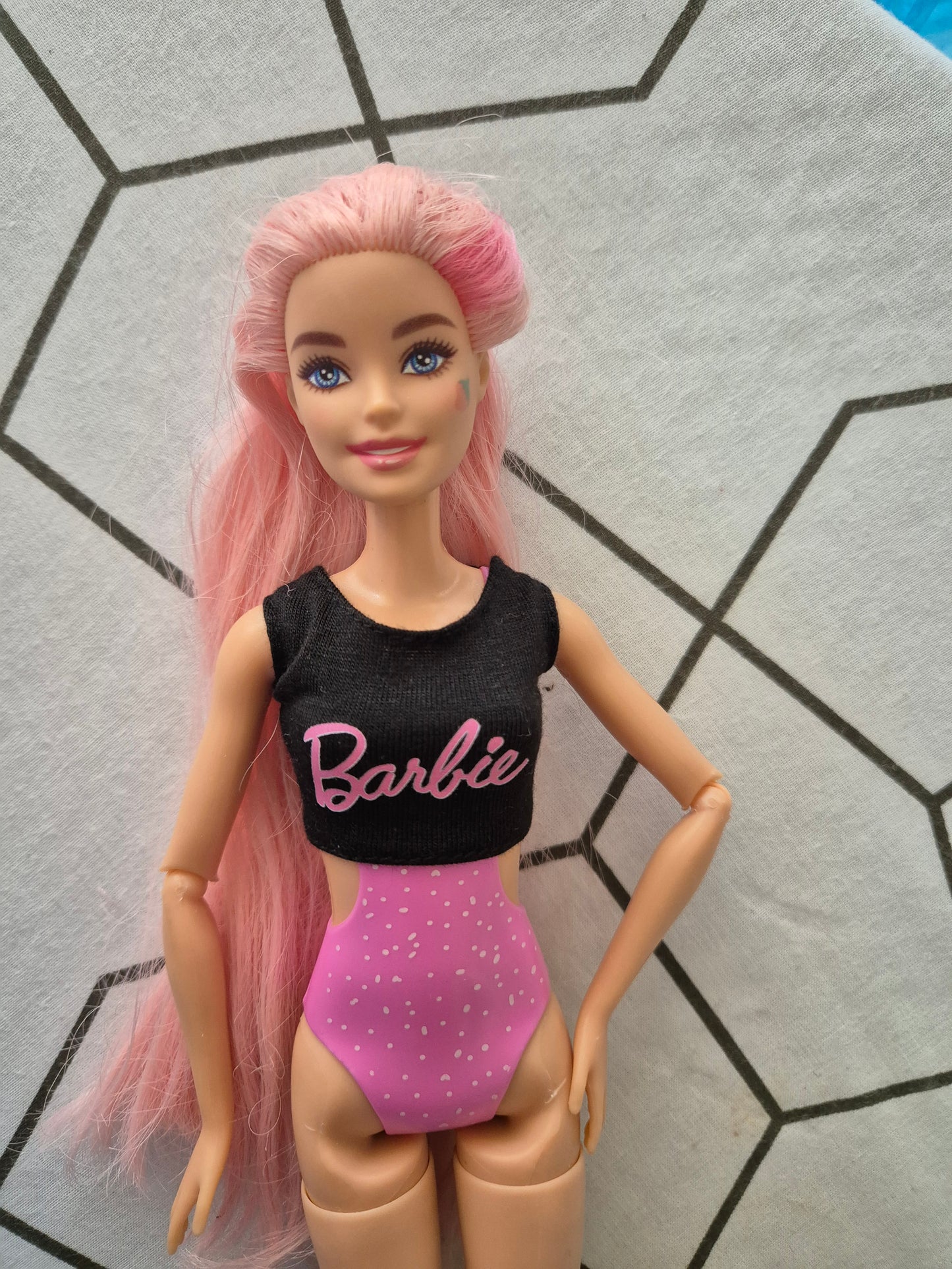 Блуза с надпис “Barbie” - различни видове