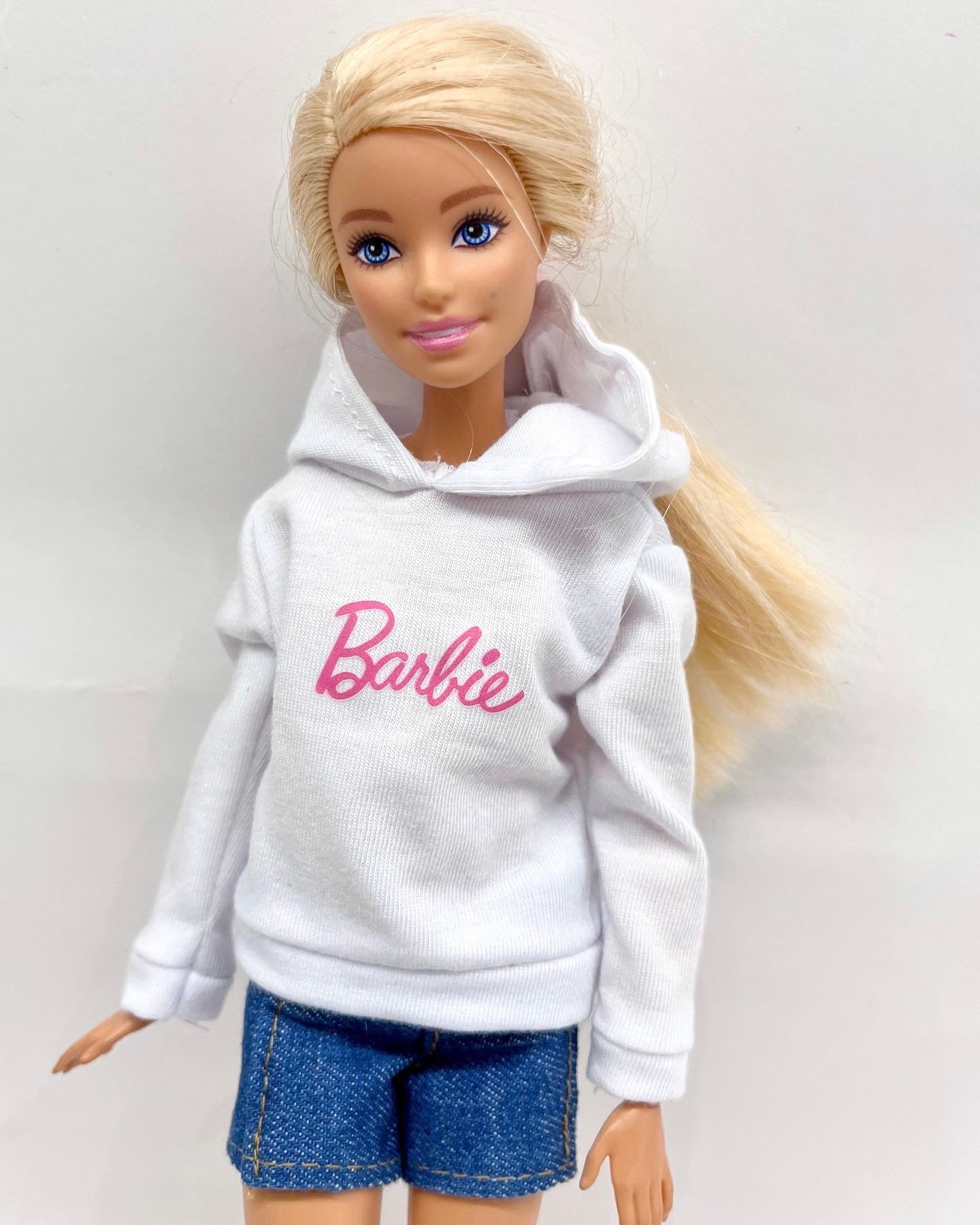 Блуза с надпис “Barbie” - различни видове