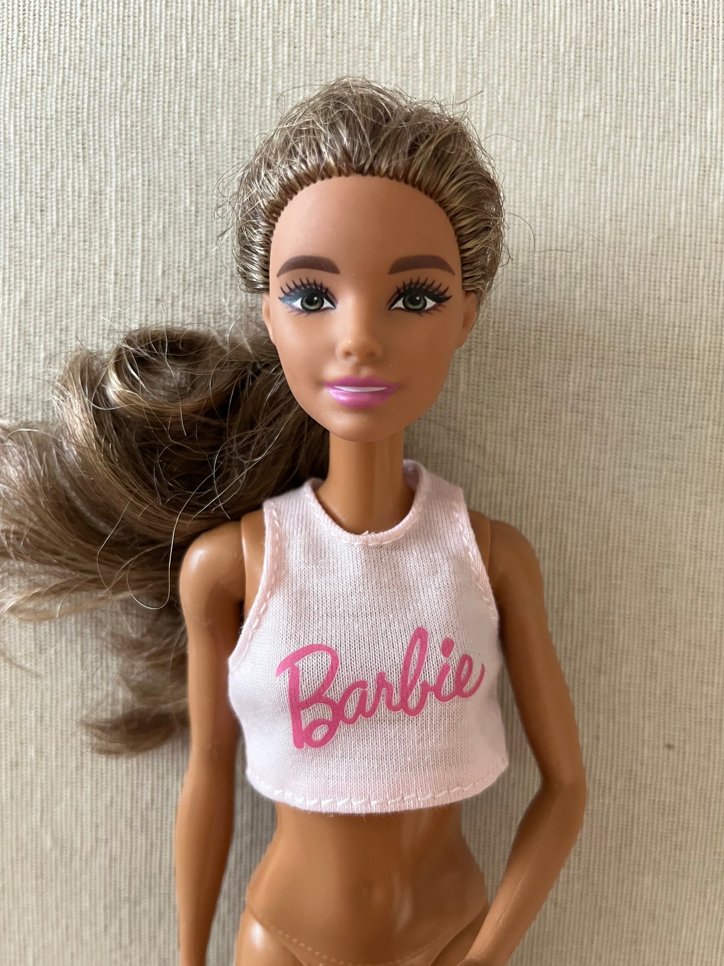 Блуза с надпис “Barbie” - различни видове